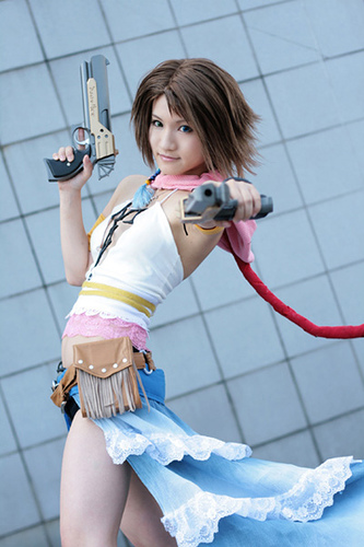 Yuna via FFX-2 - Feathered lookin' hair!