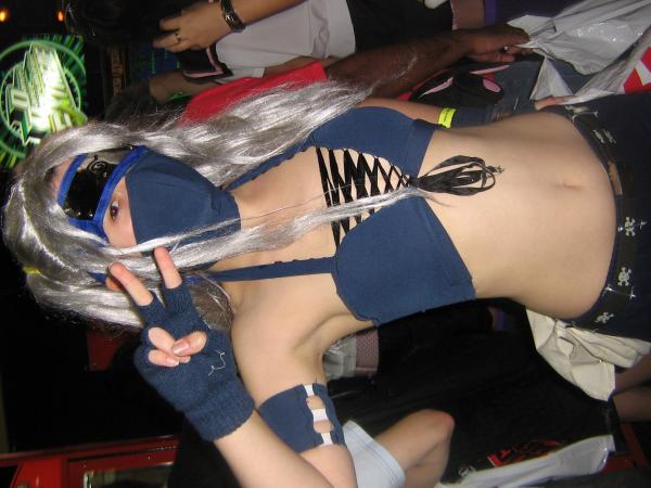 HotXifinity Kakashi-sexy-no-jitsu. :P I wanted to take her home... >_>