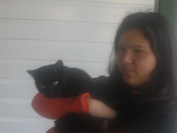 This is me and my Miss Laura. ^_^ I love that cat =3