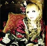 Hizaki - versailles guitar   isnt he just the most beautifull guy youve ever seen ??