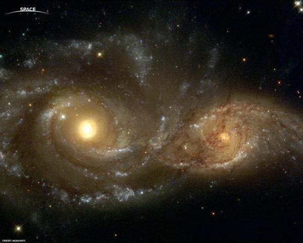 hubble twospirals 1280