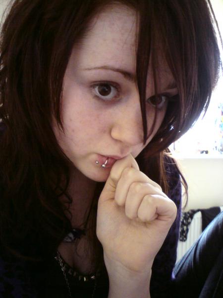 Apparently I look anime/manga-esque here xD Yes, there is a lack of make up. Shows my new piercing however, so I thought I'd put it up ^_^